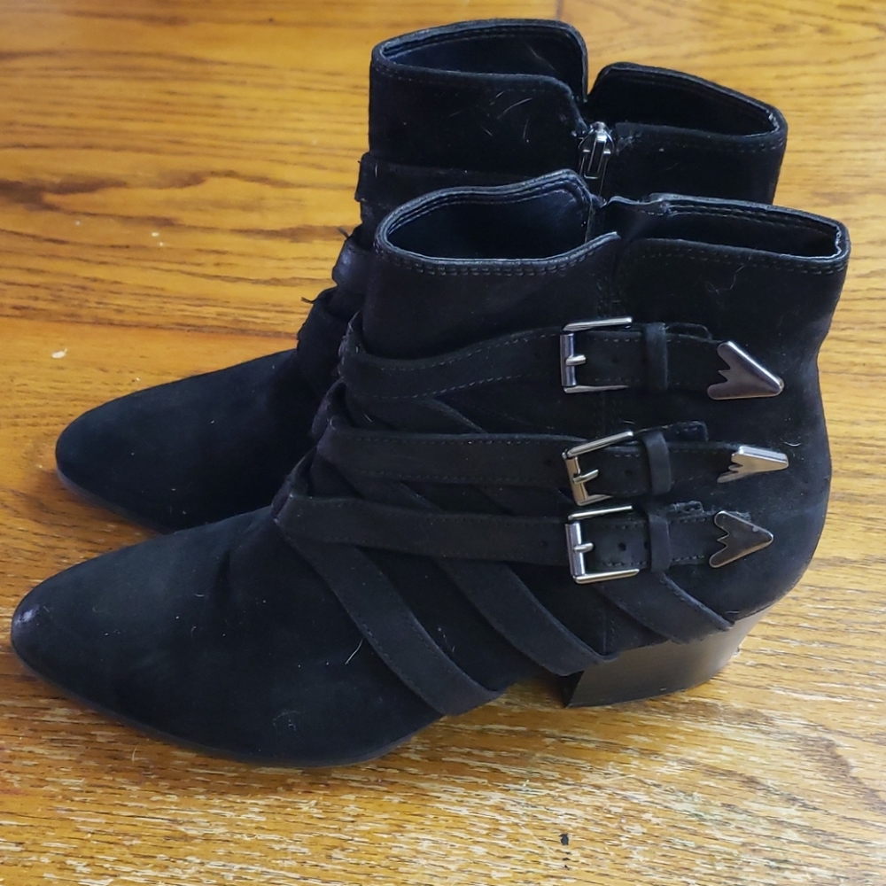 🎉HP🎉Enzo Angiolini eamisoa booties, size 8.5